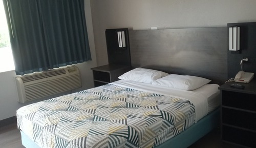 Chambre Standard, 1 lit double, accessible aux personnes à mobilité réduite, non-fumeurs