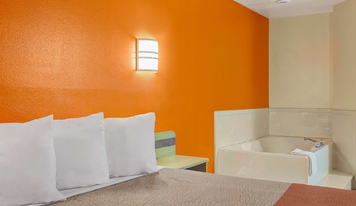 Suite Deluxe, 1 très grand lit, non-fumeurs, bain à remous