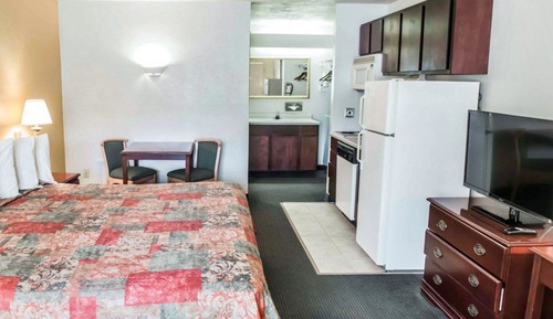 Chambre Standard, 1 grand lit et 1 canapé-lit, non-fumeurs