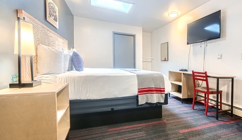 Chambre Double Standard, 1 très grand lit, coin cuisine