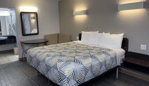 Chambre Standard, 1 très grand lit, non-fumeurs