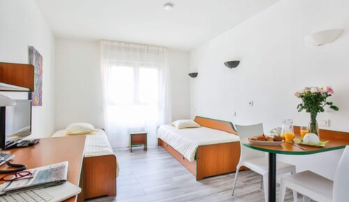 Studio, 2 lits une place
