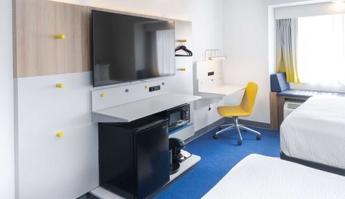 Chambre, 1 grand lit, accessible aux personnes à mobilité réduite, non-fumeurs