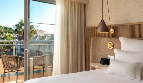 Chambre Classique Double ou avec lits jumeaux, vue établissement