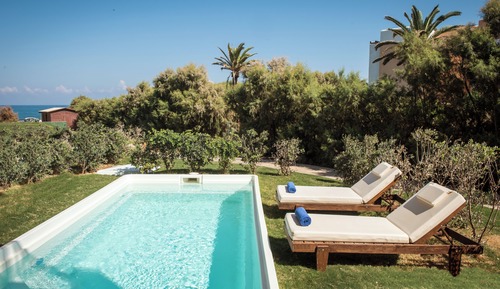 Chambre Double, piscine privée, en front de mer
