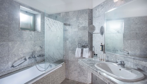 Chambre Double, vue piscine