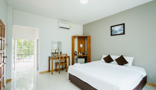 Chambre Double Standard, patio, vue fleuve