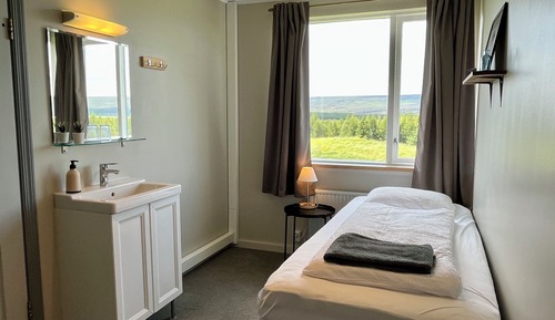 Chambre Simple Standard, salle de bains commune
