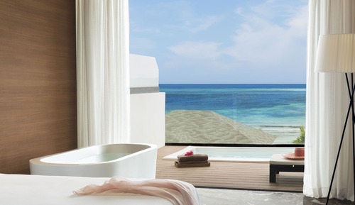 Excellence Club Rooftop Terrace Suite with Plunge Pool Ocean Front + 20% OFF SPA