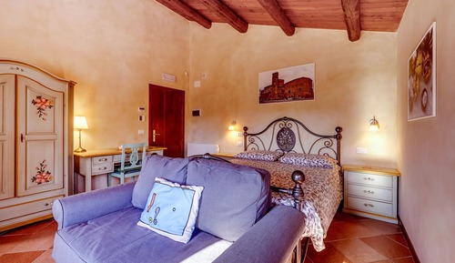 Chambre Deluxe, 1 lit double et 1 canapé-lit, vue colline
