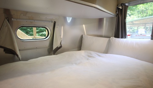 Mobile Home, coin cuisine, vue fleuve