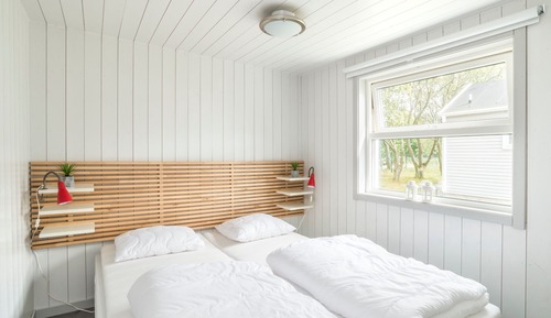 Cabane « Premier » (Excluding Towels, Sheets and Cleaning)
