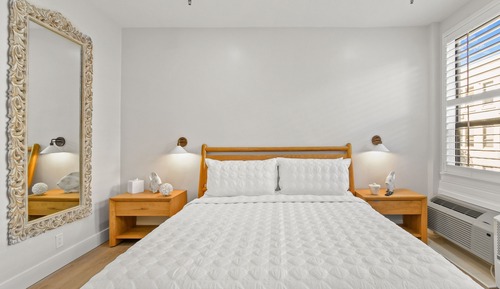 Studio Ville (Condo, Tropical Urban Chic Studio)