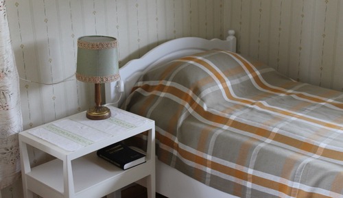 Chambre Simple, salle de bains commune