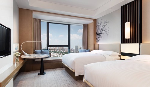 Chambre, 2 lits doubles, vue ville
