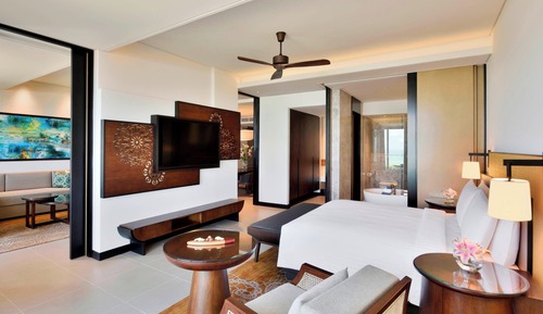 Suite, 1 très grand lit, vue océan