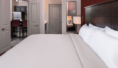 Suite, 1 chambre, accessible aux personnes à mobilité réduite (Communications, Mobility, Access Tub)