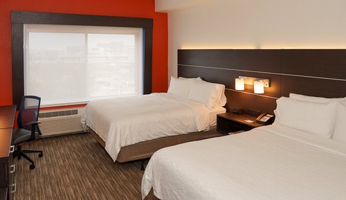 Chambre Standard, 2 grands lits, accessible aux personnes à mobilité réduite (Accessible Tub)