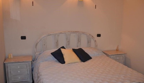 Chambre Triple Confort, salle de bains attenante (Lavanda)