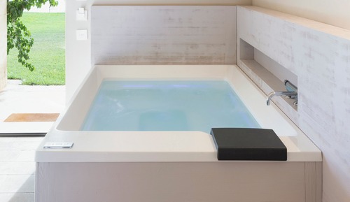 Chambre Double Premium, baignoire à jets