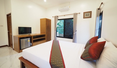 Chambre Familiale, 2 chambres, balcon, vue jardin