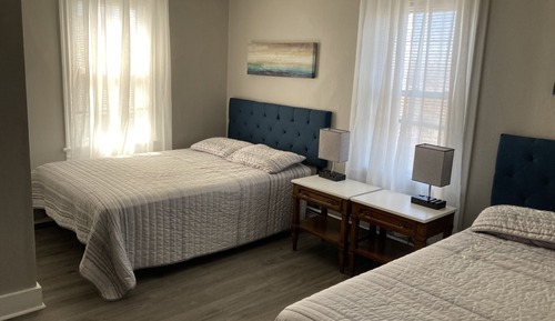 Chambre Quadruple Standard, salle de bains commune (Room14)