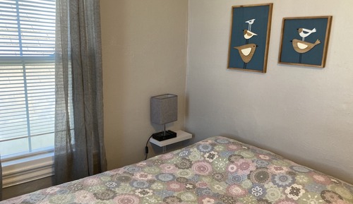Chambre Double, salle de bains commune (Room 11)