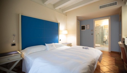 Chambre Double Confort, balcon, vue ville
