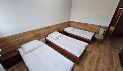 Chambre Triple Standard, 3 lits une place, non-fumeurs, salle de bains attenante