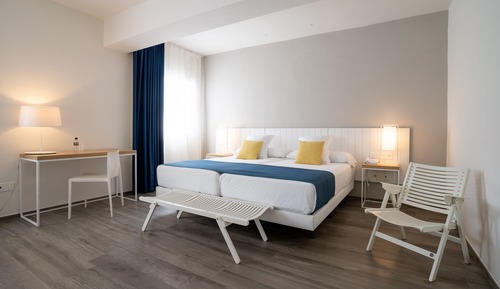 Chambre Standard Double ou avec lits jumeaux