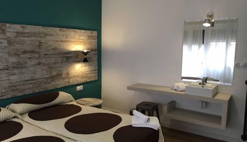 Chambre Triple, salle de bains commune