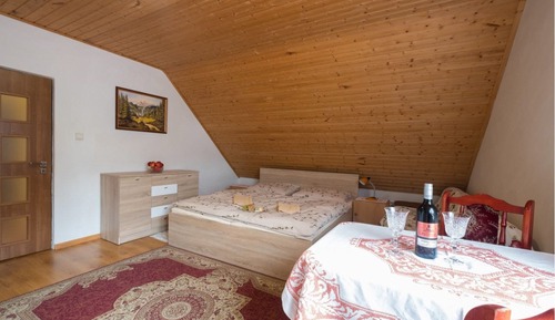 Chambre Triple, salle de bains attenante