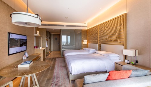 Chambre Deluxe, 2 lits doubles, vue partielle sur la mer