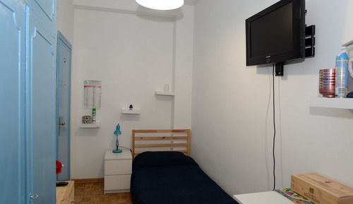 Chambre Simple, salle de bains commune
