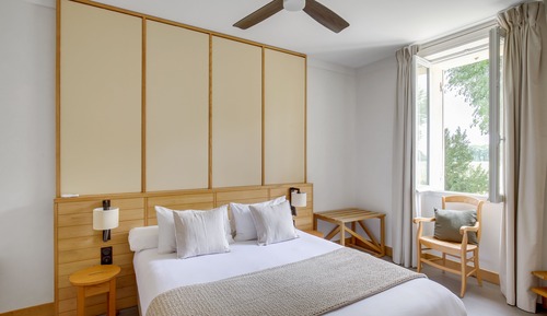 Chambre Double, salle de bains attenante, vue vignoble (Chambre)