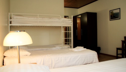 Chambre Familiale, vue lac