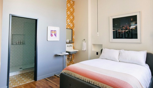 Chambre, 1 grand lit (Audrey)