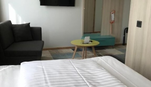 Chambre Double (Basketball Players, 220 cm long bed)