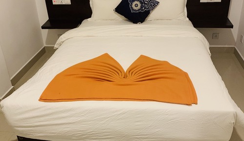 Chambre Double, 1 très grand lit