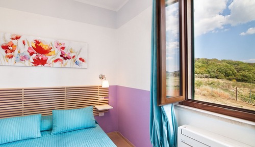 Chambre Double Supérieure, 1 grand lit, salle de bains privée, vue vignoble