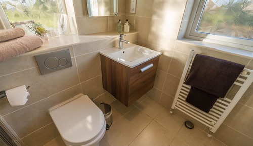 Chambre Double, salle de bains attenante