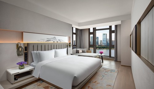 Chambre Premium, 1 très grand lit, vue fleuve