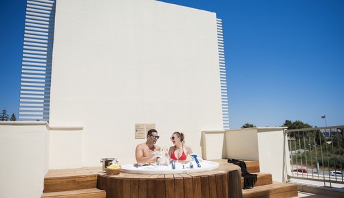 Suite, bain à remous
