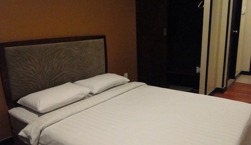 Chambre Double Économique, 1 grand lit