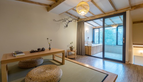 Loft, bain à remous
