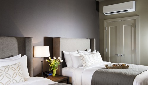Chambre Double Classique, 2 grands lits, réfrigérateur