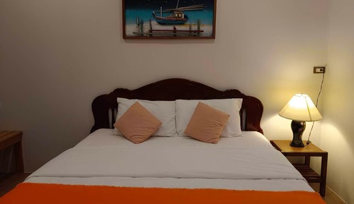 Chambre Supérieure, 1 très grand lit, non-fumeurs, salle de bains attenante