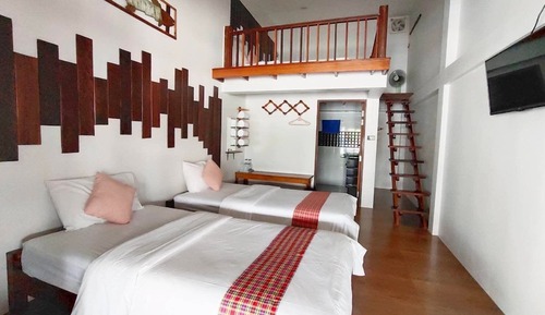 Chambre Familiale, plusieurs lits, non-fumeurs, patio