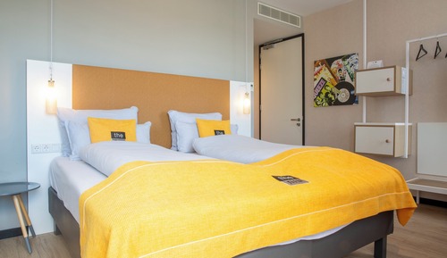 Chambre Standard, 1 grand lit, accessible aux personnes à mobilité réduite