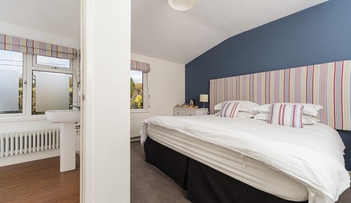 Chambre Standard Double ou avec lits jumeaux